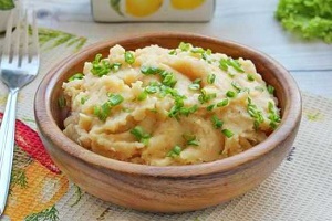 Гороховая каша с салом