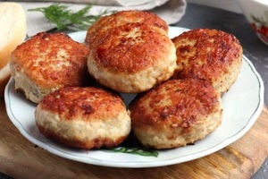 Котлеты из кролика с кабачком