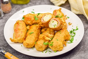 Крабовые палочки фаршированные в кляре