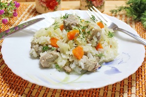 Рис с капустой и мясом