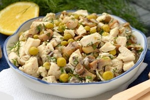 Салат из грибов и курицы