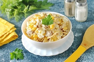 Салат Курица и кукуруза
