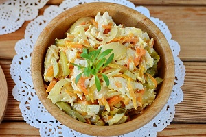 Салат Обжорка с курицей