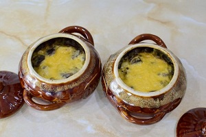 Печень в горшочках по-русски