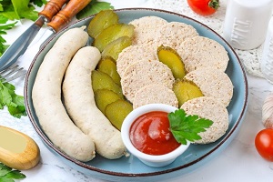 Домашние колбаски из свинины