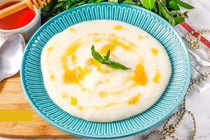 Манная каша для ребенка