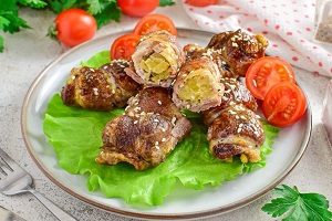 Мясные рулетики На один зубок
