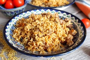 Плов из киноа с грибами