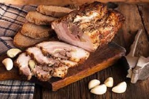Подчеревок в духовке с кориандром и чесноком