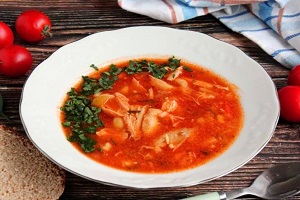 Томатный суп с раковыми шейками