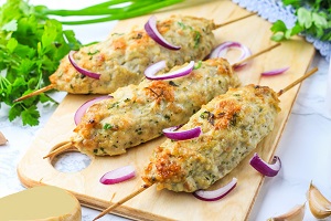 Люля-кебаб из куриного фарша в духовке