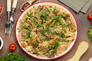 Плов с грибами и курицей в мультиварке