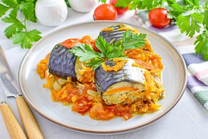 Скумбрия в мультиварке с овощами