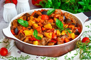 Жаркое из говядины с овощами