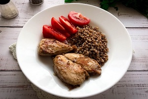 Куриная грудка в гранатовом соусе