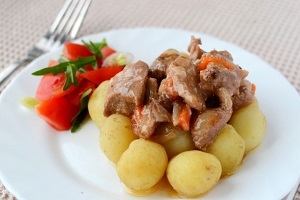 Говядина с подливкой
