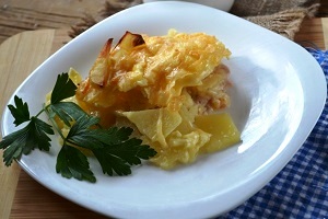Мясо по-французски с картошкой