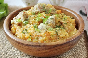 Гуляш с горохом