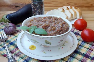 Икра из баклажанов по-домашнему