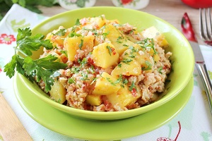 Картофель с фаршем по-турецки