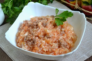 Ленивые голубцы под соусом