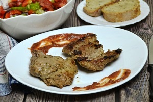 Стейк из индейки на гриле