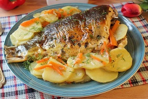 Карп на картофельной подушке