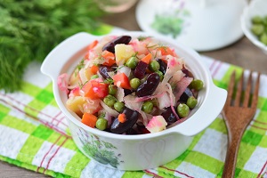 Винегрет с фасолью и горошком