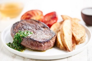 Чимичурри стейк