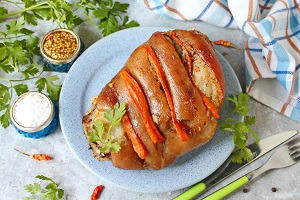 Свиная рулька запеченная в духовке в фольге