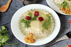 Заливное из грудки индейки