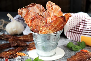 Чипсы из курицы с соевым соусом в сушилке