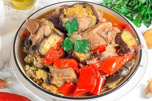 Хашлама с баклажанами