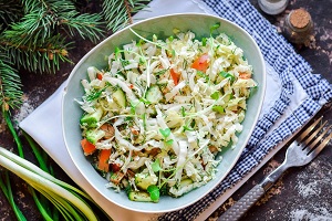 Салат из китайской капусты