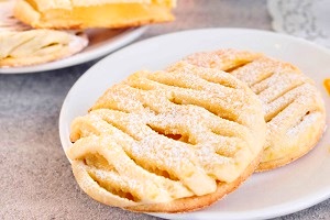 Слойки с ананасом