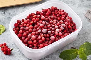 Брусника замороженная домашняя