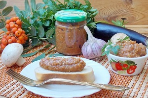 Икра из баклажанов с шампиньонами