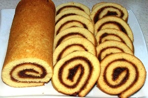 Рулет с вареньем