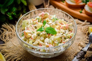 Салат Аристократ с тунцом и крабовыми палочками