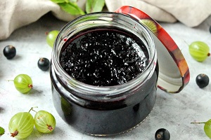 Варенье из черной смородины и крыжовника