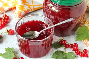 Варенье из малины и красной смородины