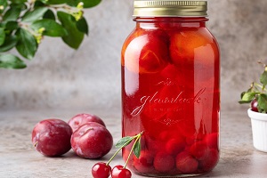 Компот из вишни и сливы на зиму