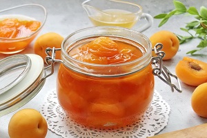 Варенье из абрикосов с медом