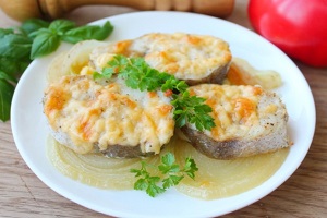 Хек с сыром в духовке
