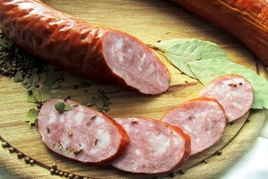 Домашняя колбаса копченая