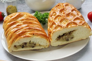 Кулебяка с капустой и грибами