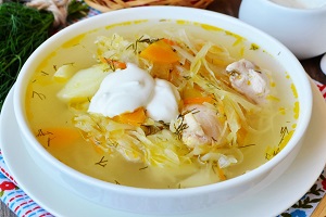 Суп с квашеной капустой и курицей