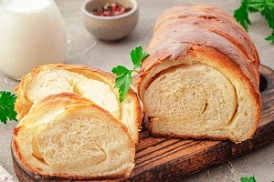 Батон Молочный