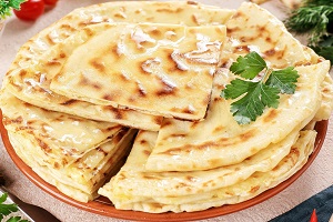 Хычины с сыром и картофелем