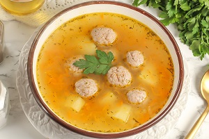 Кукурузный суп с фрикадельками
